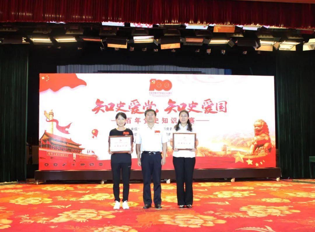 省领导看望出席省十四届人大二次会议的代表